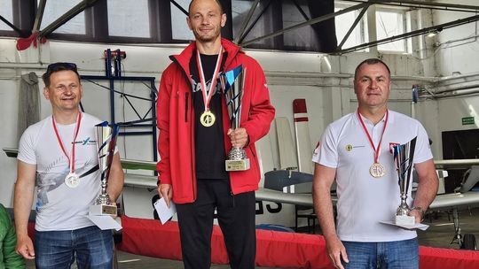Grodziski pilot ponownie na podium mistrzostw Polski w szybownictwie