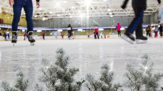 Miłośnicy łyżew mogą się szykować na sezon. Znamy termin otwarcia lodowiska w Pruszkowie