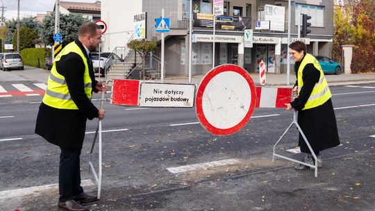 Nowy lewoskręt na Alei Krakowskiej w Raszynie już otwarty! Kierowcy odetchną z ulgą