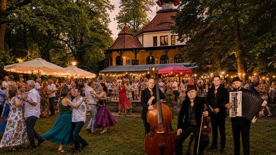 Potańcówka na dechach z góralskim ogniem na finał Otwartych Ogrodów