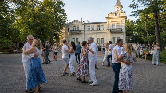 Wakacyjne potańcówki w Pruszkowie. Pierwszy taneczny wieczór już 10 lipca