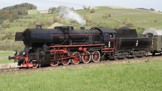Zabytkowy parowóz Ty2-911 w Grodzisku Mazowieckim: Zobacz pociąg specjalny „WOYDYNO”