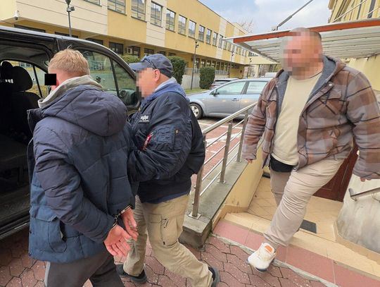 Czterech mężczyzn zatrzymanych za handel narkotykami. Akcja policji w Pruszkowie i Osowcu Czterech mężczyzn zatrzymanych za handel narkotykami. Akcja policji w Pruszkowie i Osowcu