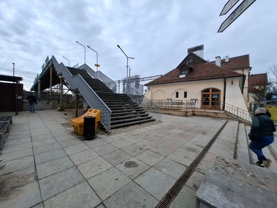 Czy kładkę nad torami czekają zmiany?