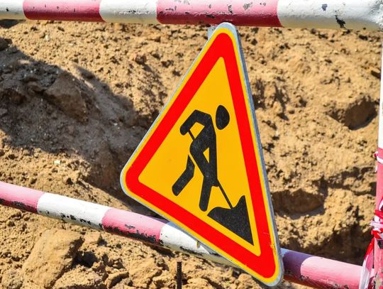 Doraźne remonty dwóch ulic w Nadarzynie. Kierowcy zgłaszają problemy z oznakowaniem