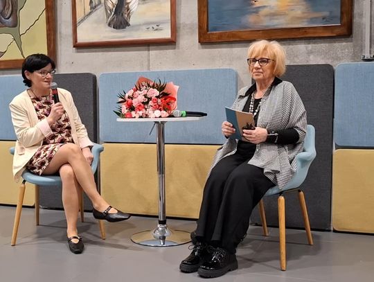 Ewa Plucińska „W drodze …” – wystawa malarstwa w grodziskiej Mediatece