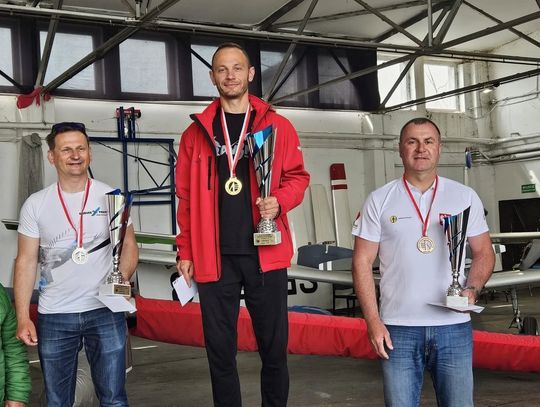 Grodziski pilot ponownie na podium mistrzostw Polski w szybownictwie