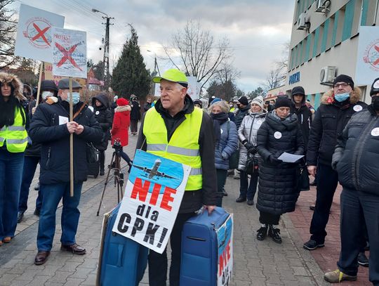 Mieszkańcy nie chcą torów CPK. Protest w gminie Jaktorów