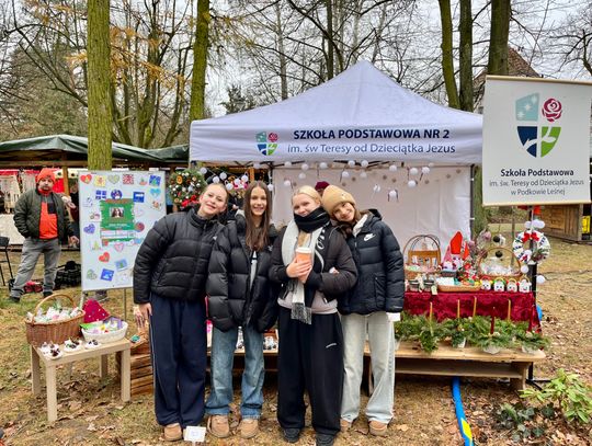 Magia IV Jarmarku Bożonarodzeniowego w Podkowie Leśnej – relacja, strefy i świąteczne nowości