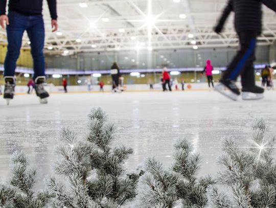 Miłośnicy łyżew mogą się szykować na sezon. Znamy termin otwarcia lodowiska w Pruszkowie