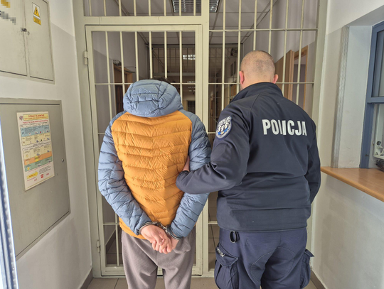 Nietrzeźwy kierowca zatrzymany w Pruszkowie – miał przy sobie środki psychotropowe Nietrzeźwy kierowca zatrzymany w Pruszkowie – miał przy sobie środki psychotropowe