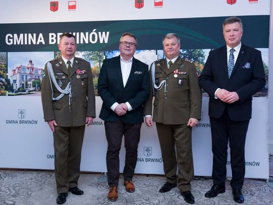 Nowi honorowi obywatele gminy Brwinów. Uroczysta gala w Pałacyku Otrębusy