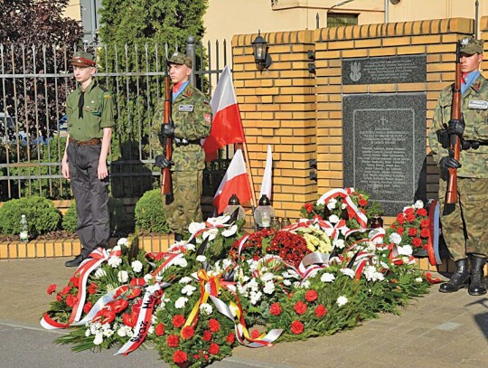 Oddali hołd powstańcom