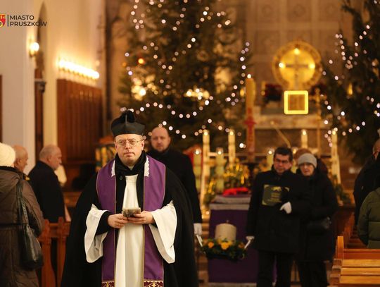 Odeszły bohaterki Powstania Warszawskiego. Pruszków żegna Annę Kurek i Janinę Burzę