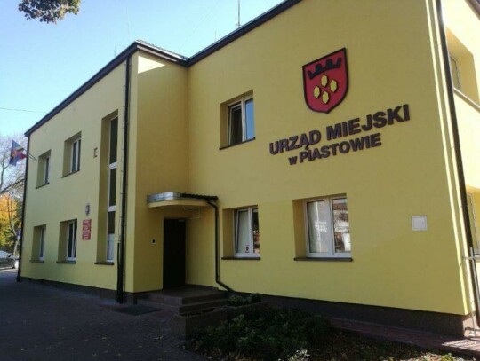 Parking i elektromobilność