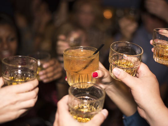 Piastów wprowadzi nocne ograniczenie sprzedaży alkoholu. Rada zdecydowała