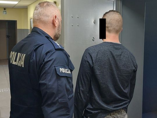 Pijany 27-latek zatrzymany w Grodzisku Mazowieckim za kierowanie skradzionym autem Pijany 27-latek zatrzymany w Grodzisku Mazowieckim za kierowanie skradzionym autem