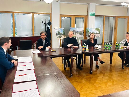 Podziemny parking ze schronem coraz bliżej. Jest umowa na projekt Podziemny parking ze schronem coraz bliżej. Jest umowa na projekt