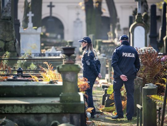 Policja apeluje o ostrożność w trakcie święta 1 listopada