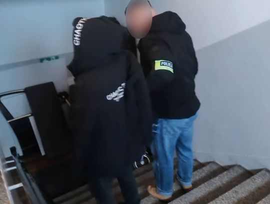 Poszukiwany listem gończym zatrzymany. Grodziscy kryminalni skuteczni Poszukiwany listem gończym zatrzymany. Grodziscy kryminalni skuteczni