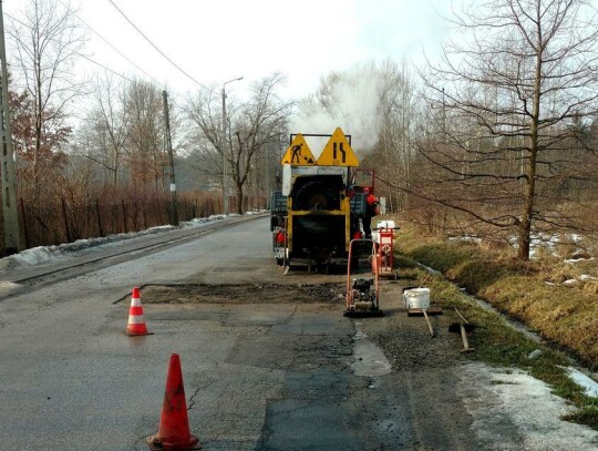 Pozimowe prace remontowe na drogach w Nadarzynie