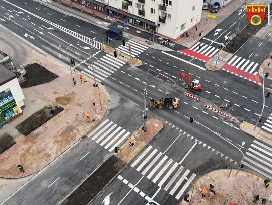 Prace na skrzyżowaniu alej Wojska Polskiego i Niepodległości zakończone