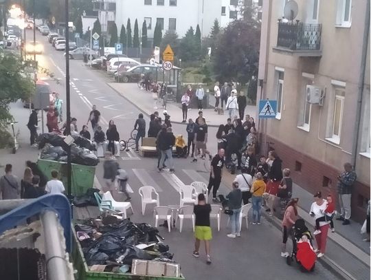 Protest mieszkańców kamienicy przy ul. Stalowej [AKTUALIZACJA]