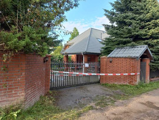 Sąsiedzi znaleźli zakrwawioną kobietę przed domem – szczegóły bestialskiej zbrodni w Kaniach