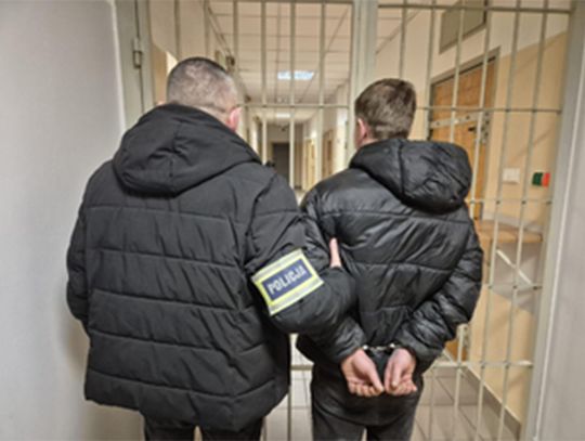 Seria kradzieży perfum w Pruszkowie. 27-latek zatrzymany przez policję