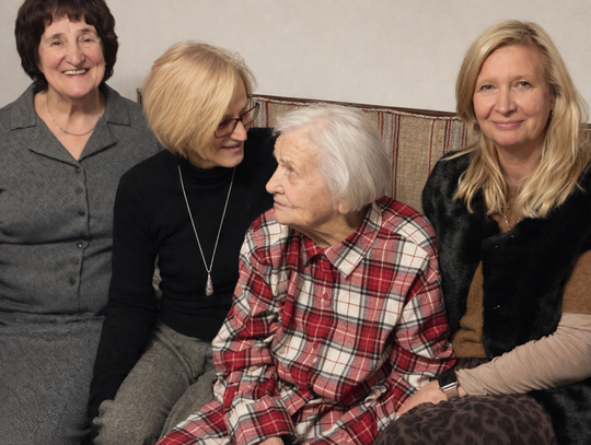 Setne urodziny Pani Cecylii w Komorowie. Wyjątkowy jubileusz mieszkanki gminy