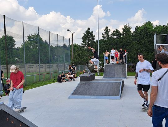 Skatepark w Milanówku otwarty!