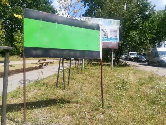 Sprzątnęli reklamy