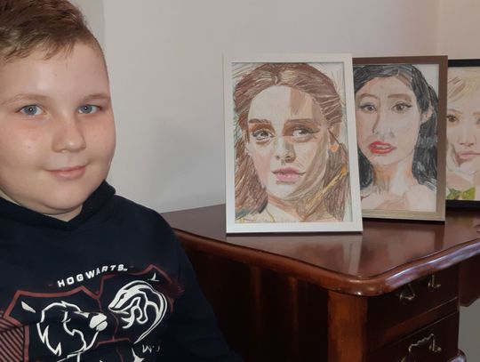 Talent z Brwinowa. 9-letni Jakub pokazuje swoje prace