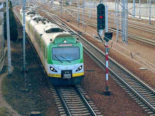 Tragedia na torach w Żyrardowie. Śmiertelny wypadek sparaliżował ruch pociągów