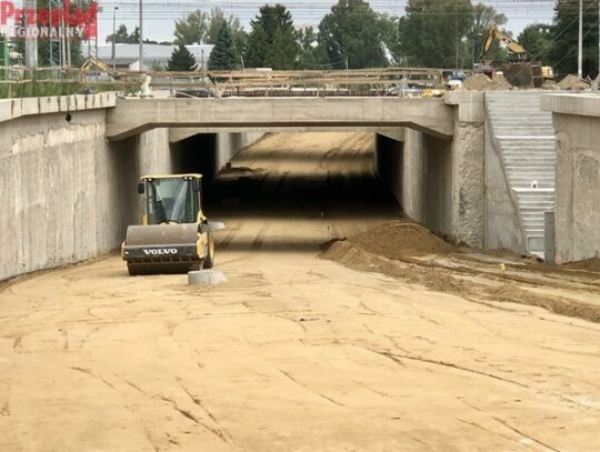 Tunel na jesieni