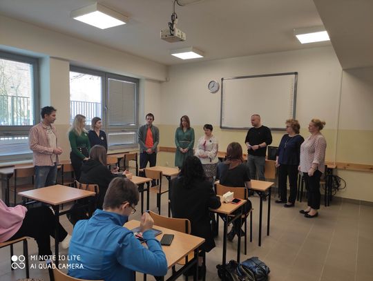 Ukraińska młodzież uczy się w klasach przygotowawczych w powiatowych szkołach