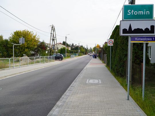 Ul. 6-go Sierpnia w Słominie po przebudowie. Gmina odebrała inwestycję