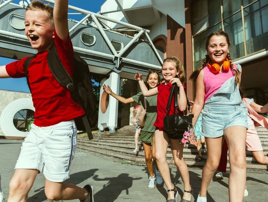 Wakacje tuż-tuż – sprawdź, kto może zostać wychowawcą lub kierownikiem kolonii