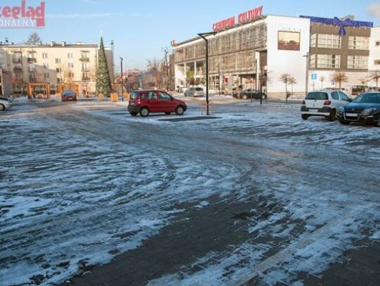 Więcej płatnych parkingów