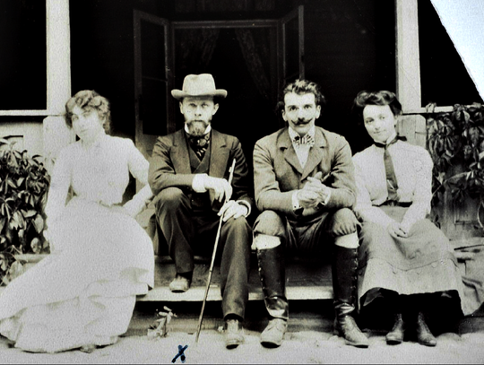 Wielkanoc Zofii i Ferdynanda. Opowieść o domu, książkach i końcu pewnego świata