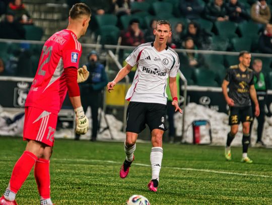 Wspaniały debiut Adamskiego