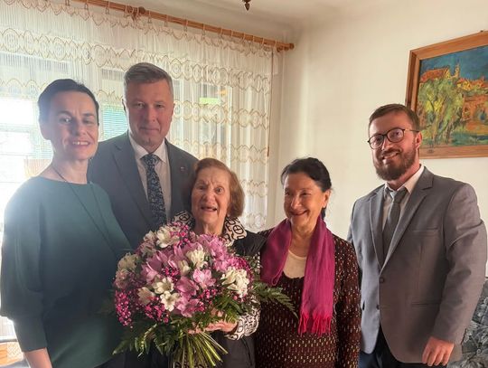 Wyjątkowe jubileusze mieszkańców gminy Brwinów: świętowano 100, 101 i 102 urodziny
