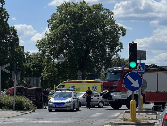 Zderzenie aut na alei Wojska Polskiego w Pruszkowie