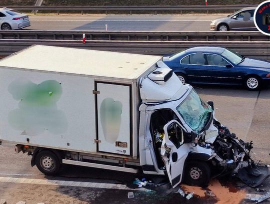 Zderzenie dwóch pojazdów na S8, utrudnienia w stronę Warszawy