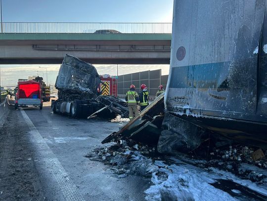 Zderzenie i pożar na autostradzie A2. Są poważne utrudnienia w ruchu
