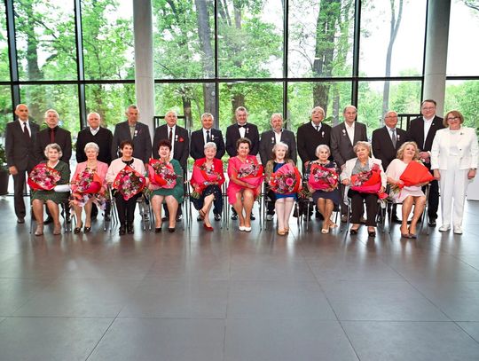 Złote i Diamentowe Gody w Grodzisku Mazowieckim. Niezwykły jubileusz 11 par w Mediatece