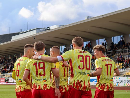 Znicz Pruszków pokonuje Stal Rzeszów 2:0!