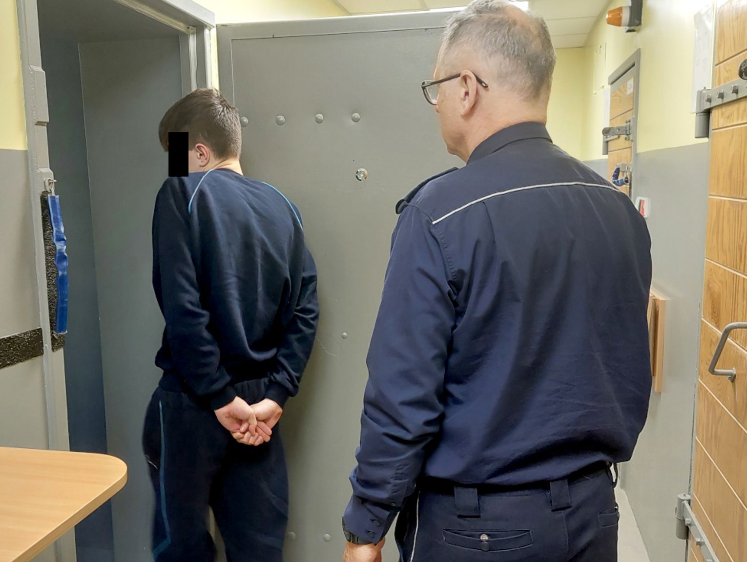 Areszt dla 18-latka za atak na kierowcę taksówki. Policja ujawnia nowe szczegóły