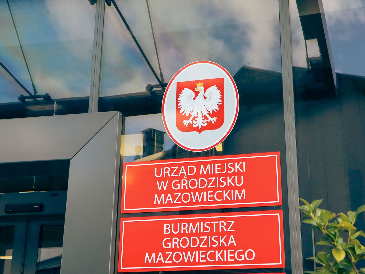 Burmistrz pod ostrzałem pytań. Ciąg dalszy afery obiadowej w Grodzisku