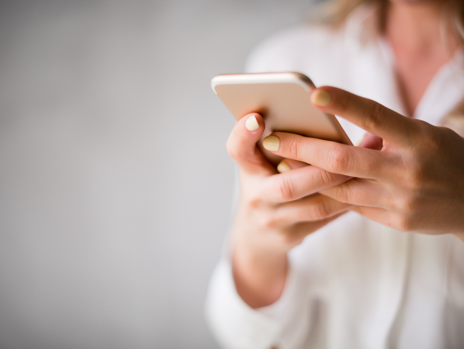 Fałszywe SMS-y o zaległościach. Podkowa Leśna ostrzega mieszkańców